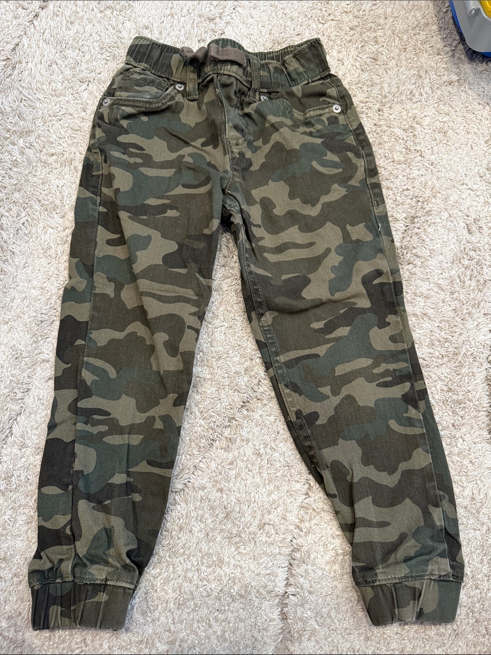 Levi’s Kids Camo Jogger Pants - Green Camouflage